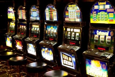 Tampilan dashboard utama platform qq12121 dengan pasar sepak bola dan permainan live casino